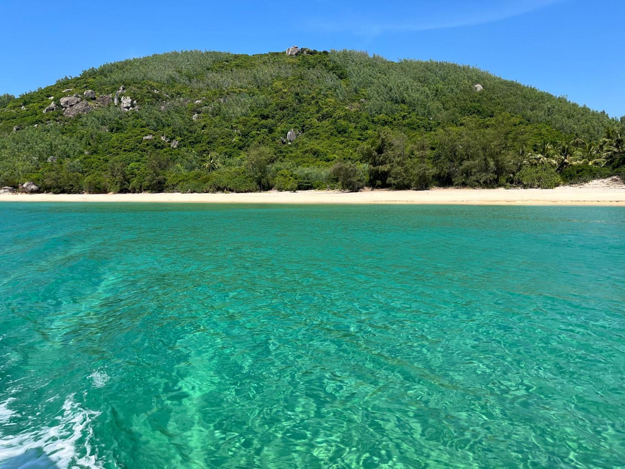 Robinson Beach Bungalow Vinh Hoa Eksteriør billede