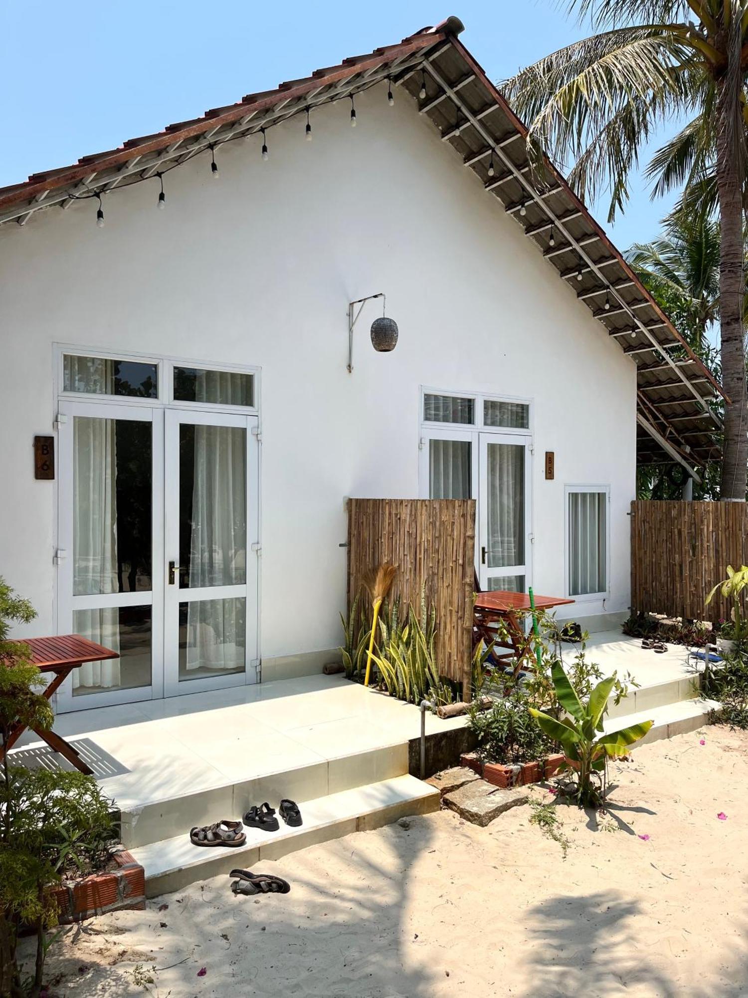 Robinson Beach Bungalow Vinh Hoa Eksteriør billede