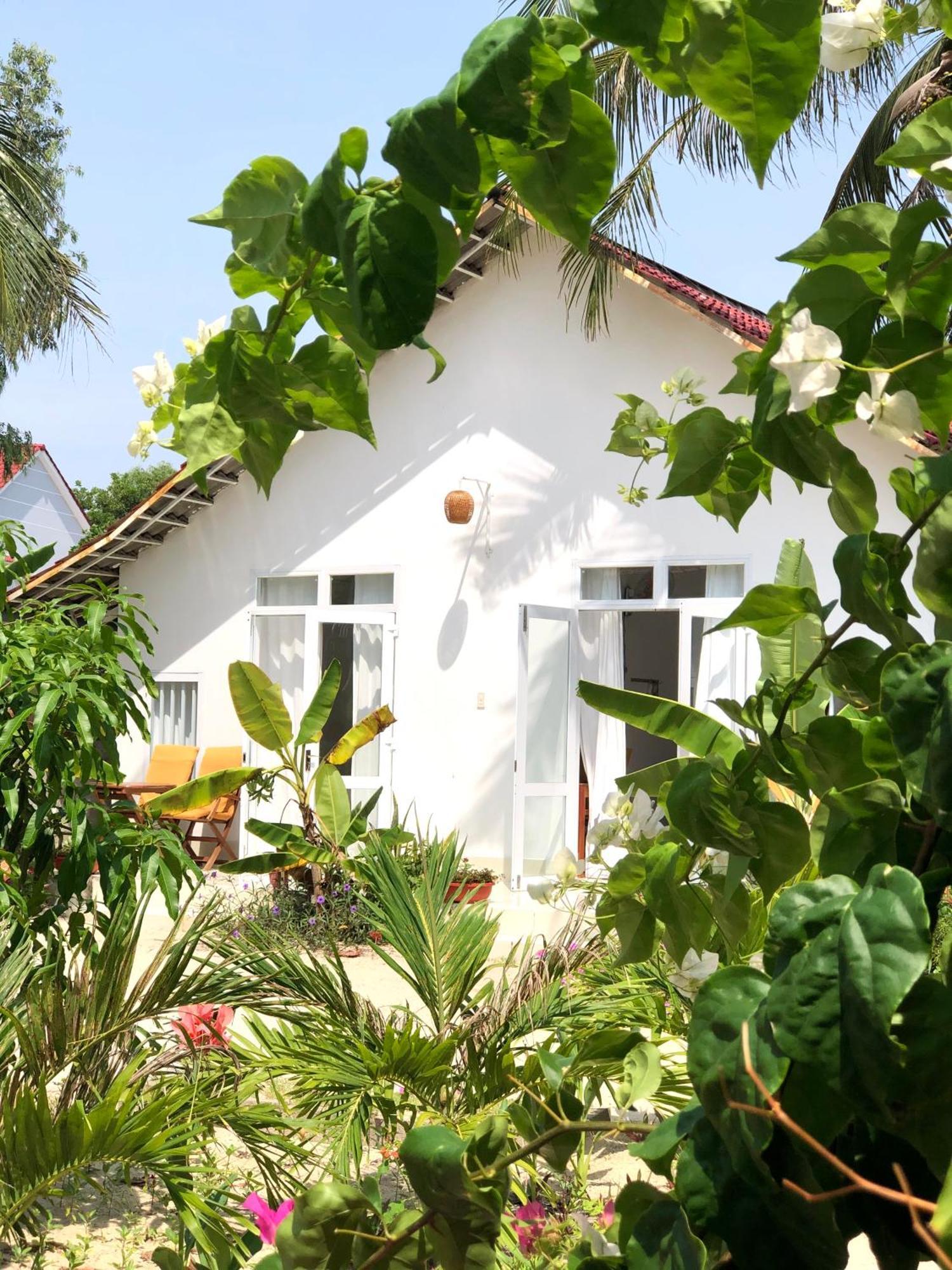 Robinson Beach Bungalow Vinh Hoa Eksteriør billede