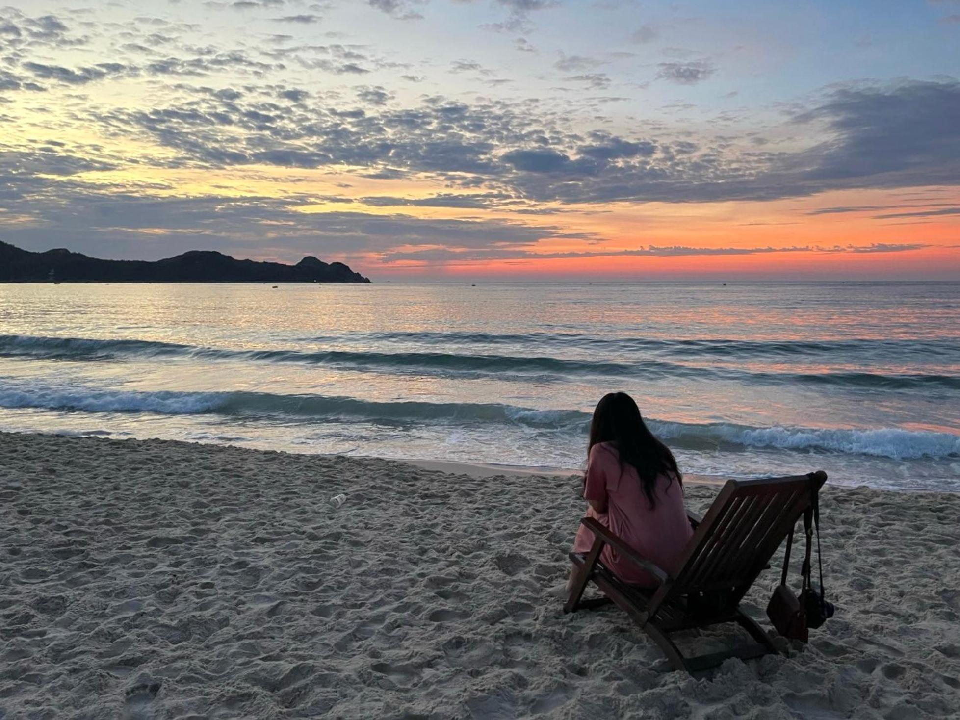 Robinson Beach Bungalow Vinh Hoa Eksteriør billede