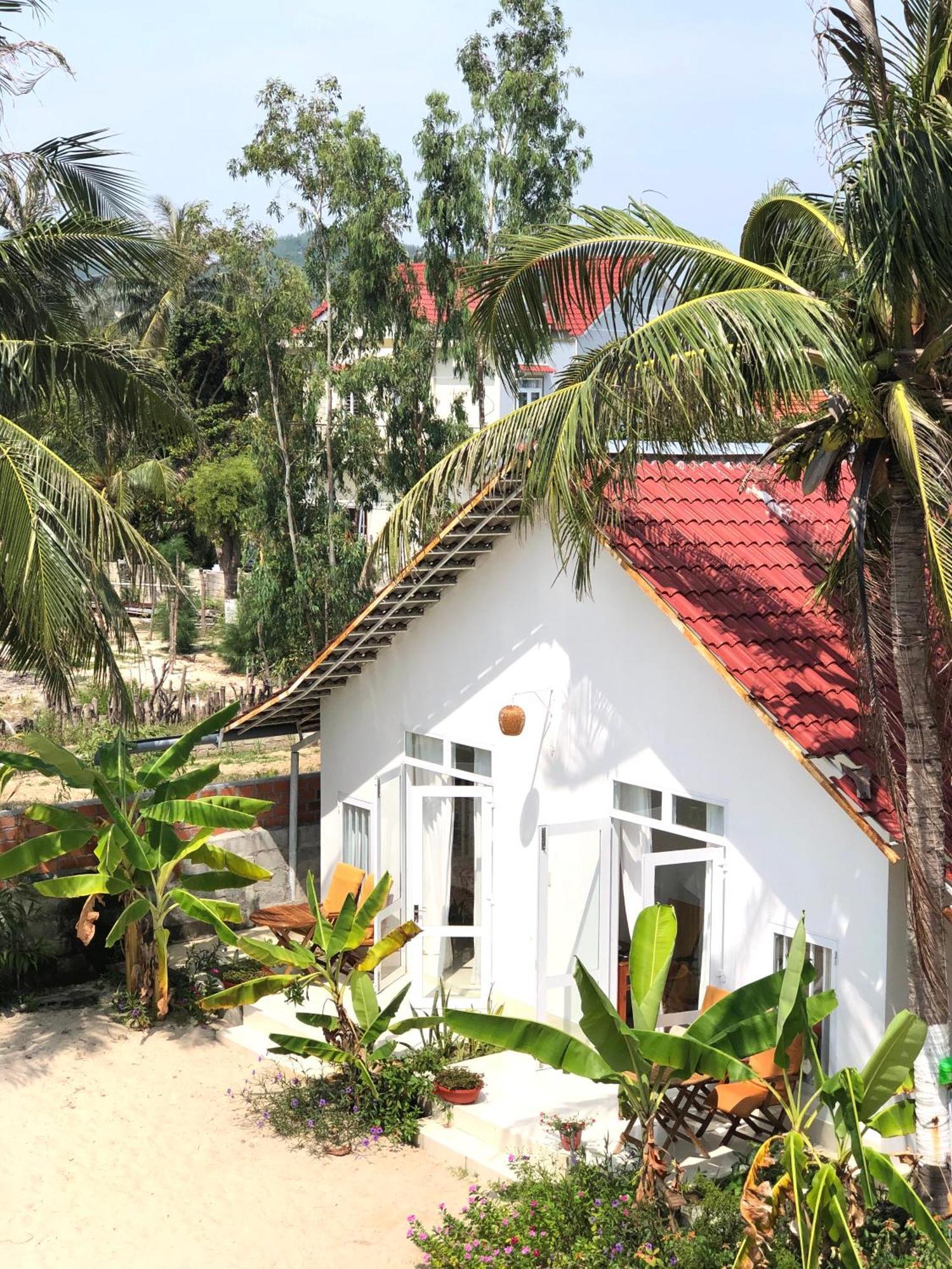 Robinson Beach Bungalow Vinh Hoa Eksteriør billede